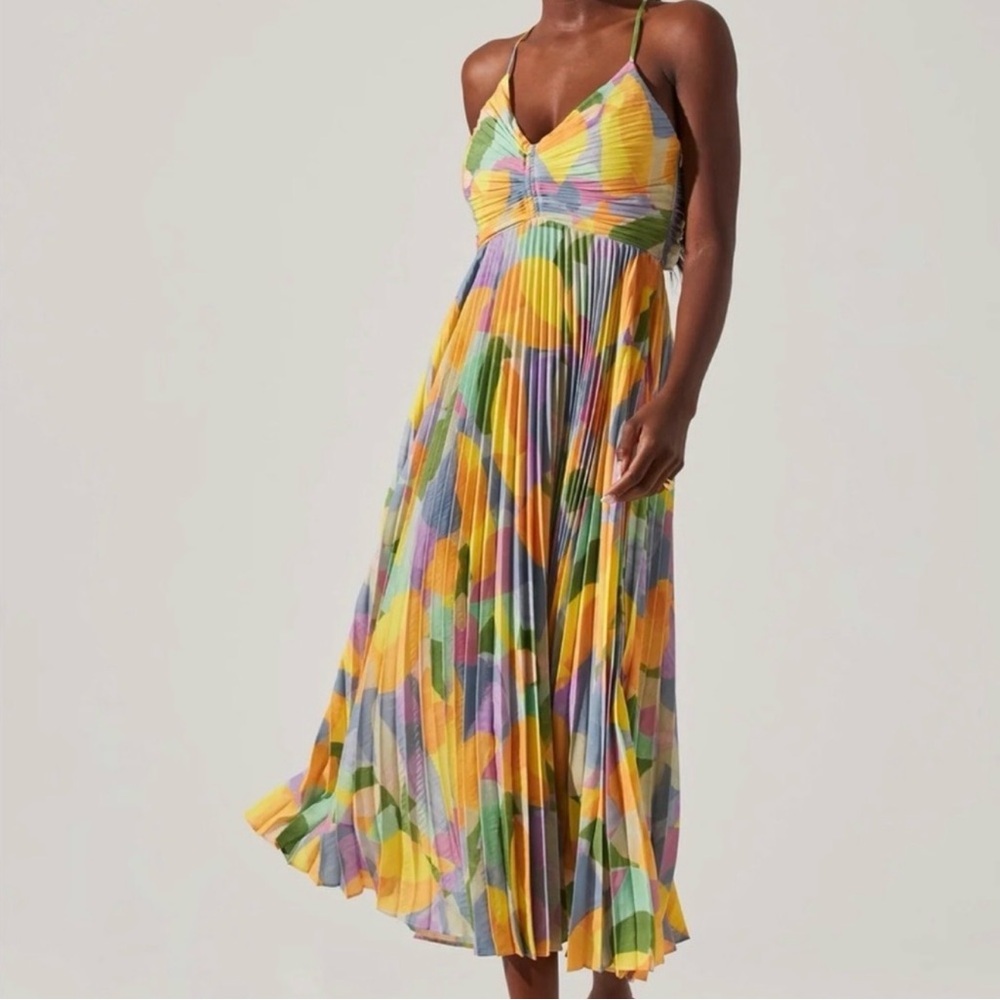 Astr Multicolor Pleated Midi Dress
